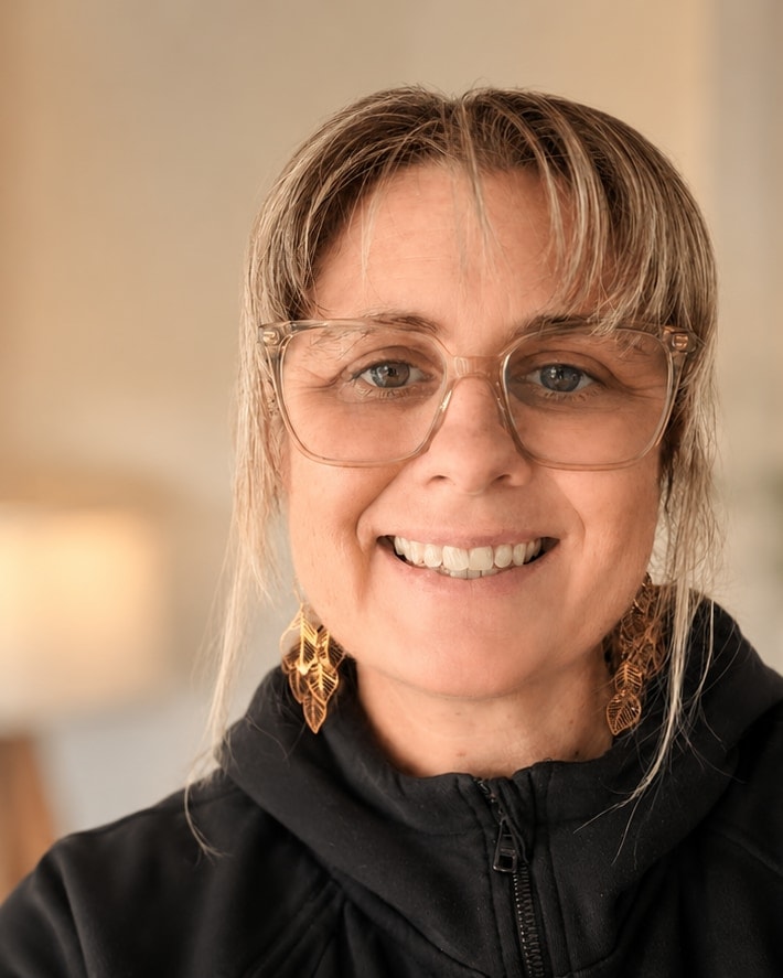 Mel Curwood, who works with New Zealand trades, contractors and hands-on businesses on getting paid for the work they have delivered